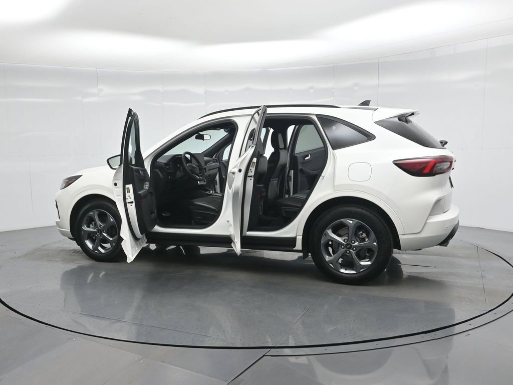 Certified 2023 Ford Escape ST-Line w/ Tech Pack #1 image 36