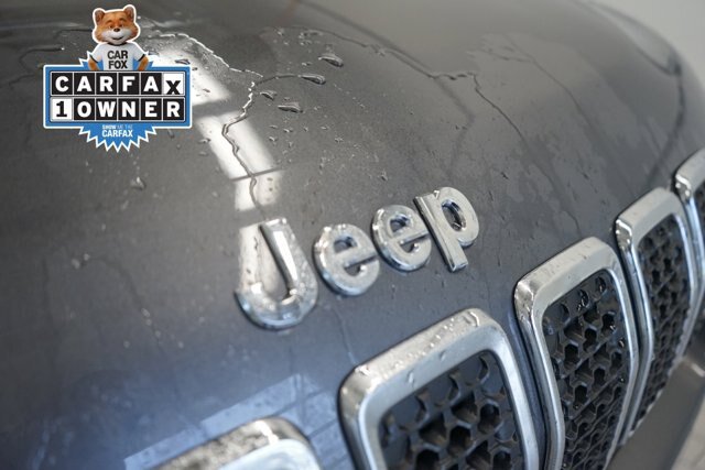 Used 2022 Jeep Cherokee Latitude Lux w/ Mopar Interior Package AWD/4WD image 19