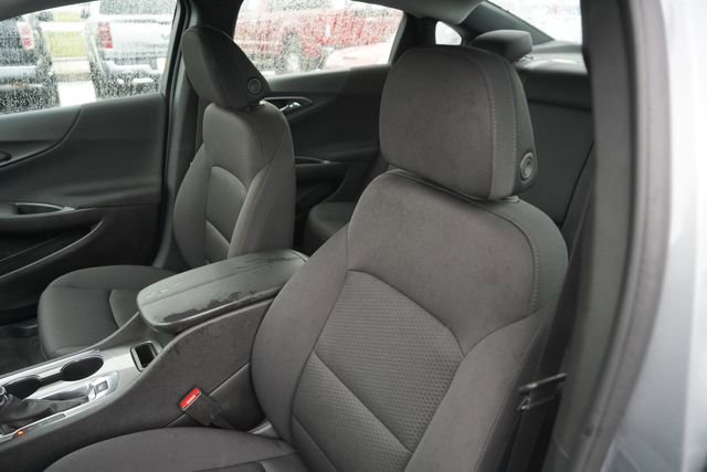 Used 2025 Chevrolet Malibu LT FWD image 10