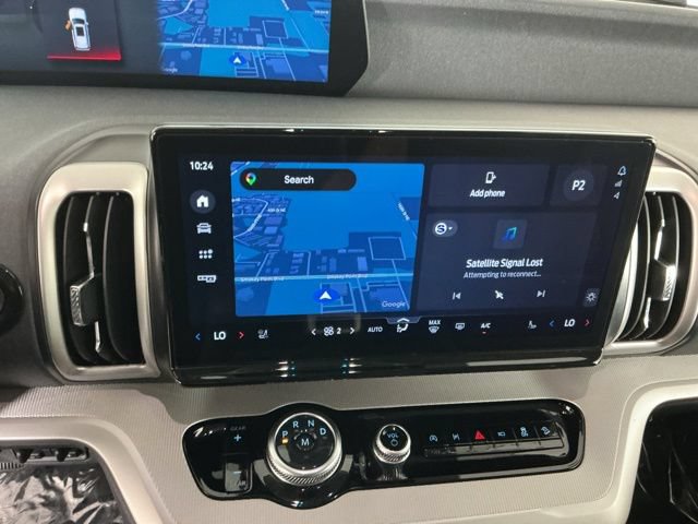Certified 2025 Ford Expedition Active AWD/4WD image 19