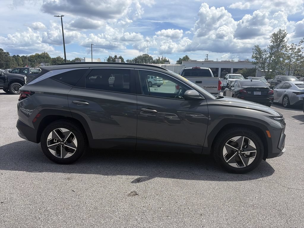 Used 2025 Hyundai Tucson SEL FWD image 8
