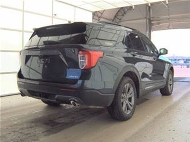 Certified 2022 Ford Explorer XLT w/ Equipment Group 202A AWD/4WD image 2