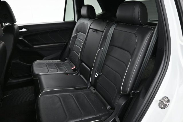 Used 2023 Volkswagen Tiguan SEL R-Line AWD/4WD image 23