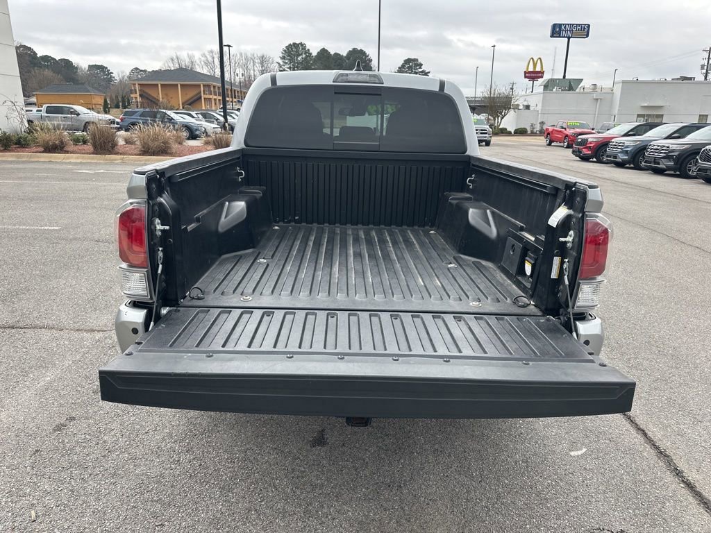 Used 2023 Toyota Tacoma TRD Sport w/ Technology Package image 10