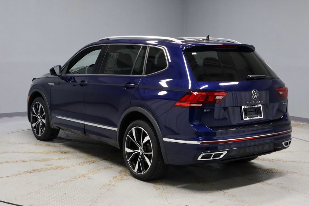Used 2022 Volkswagen Tiguan SEL R-Line image 3