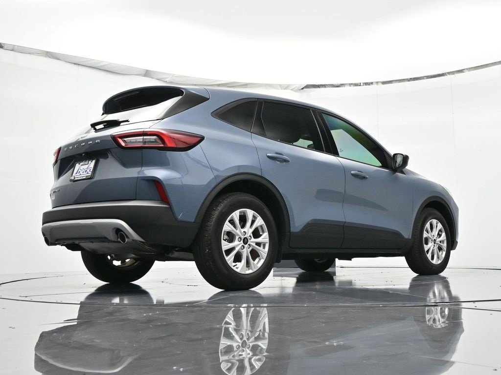 Certified 2025 Ford Escape Active image 15