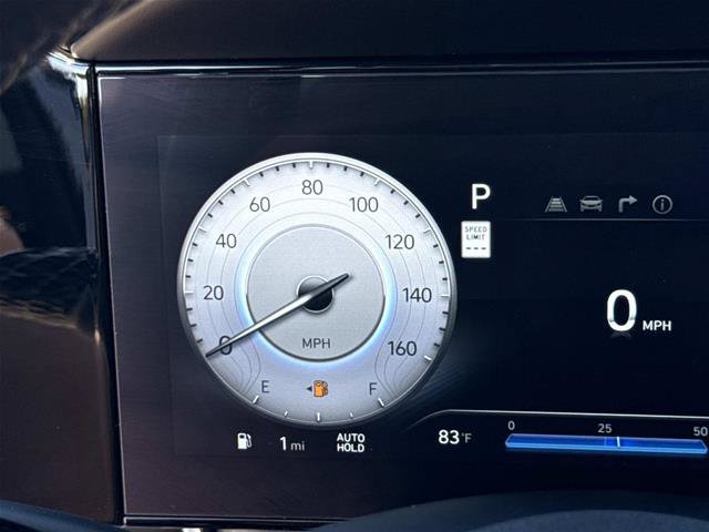 Used 2025 Hyundai Elantra SEL FWD image 21