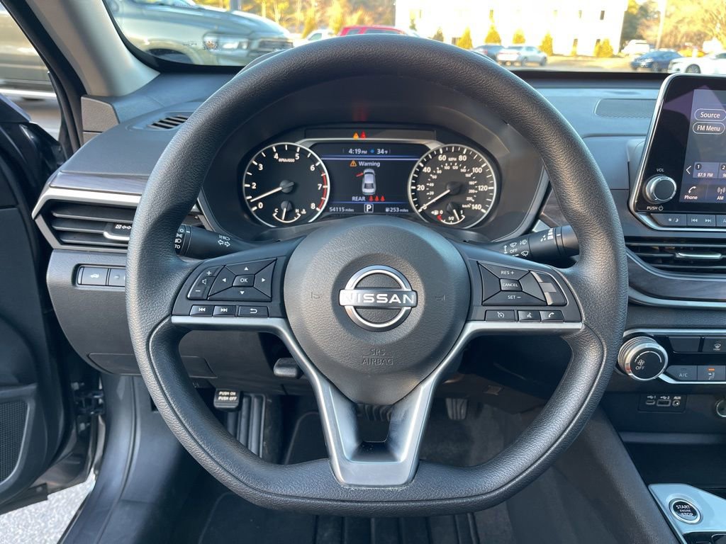 Used 2024 Nissan Altima 2.5 SV image 15