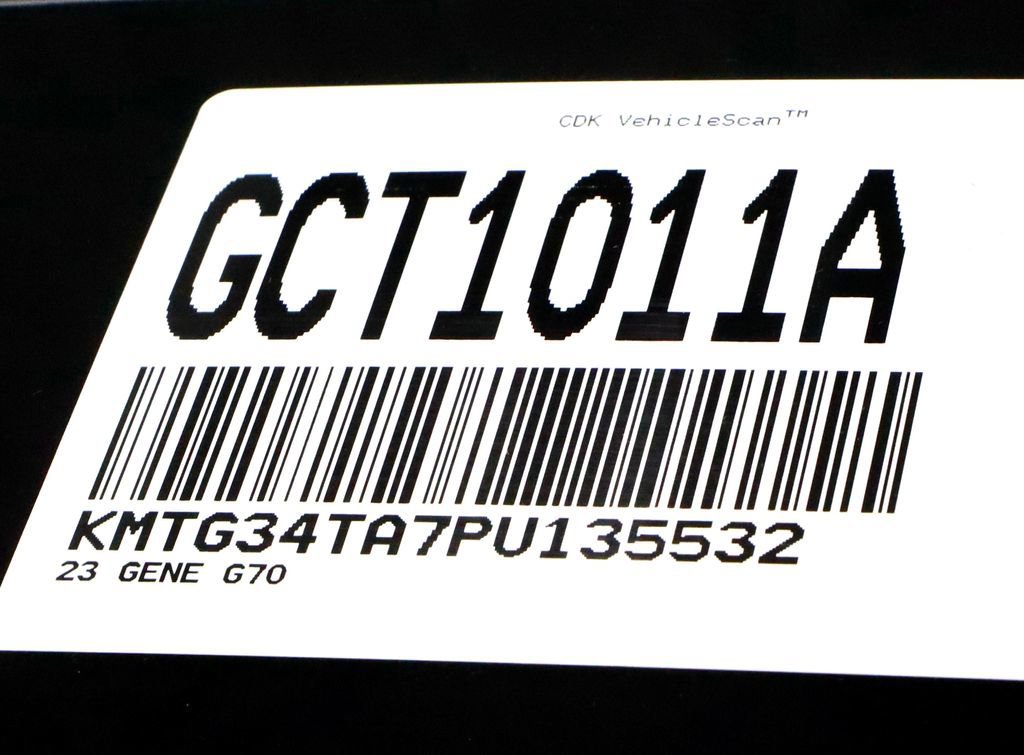 Used 2023 Genesis G70 2.0T image 34