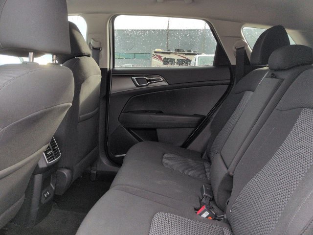Used 2026 Kia Sportage LX w/ LX Convenience Package FWD image 14