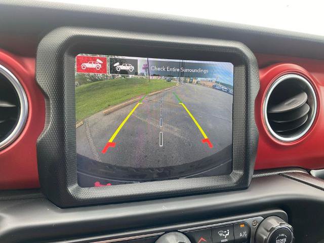 Used 2022 Jeep Wrangler Unlimited Rubicon w/ LED Lighting Group AWD/4WD image 20