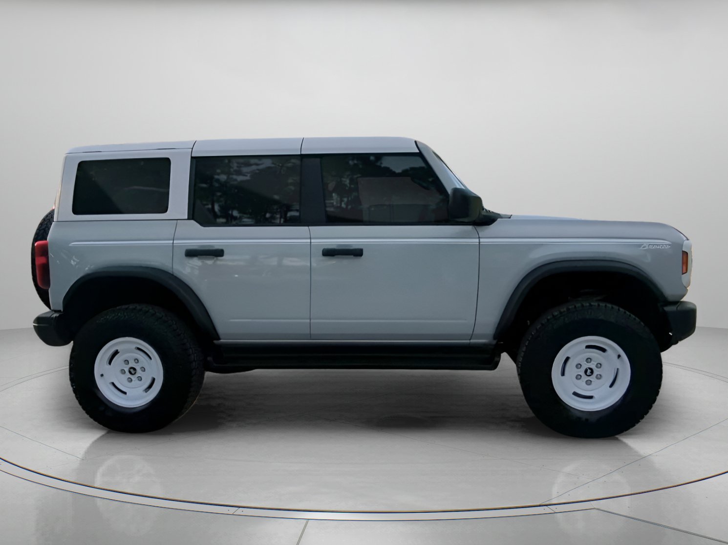 Certified 2026 Ford Bronco Heritage Edition AWD/4WD image 34