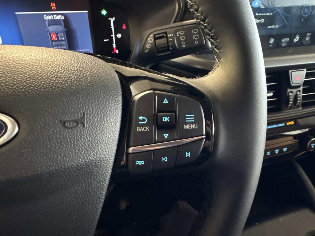 Certified 2025 Ford Escape Base image 20