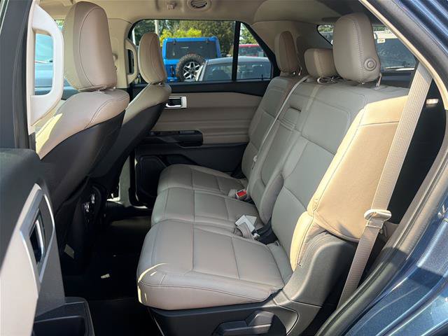 Certified 2020 Ford Explorer XLT w/ Equipment Group 202A AWD/4WD image 6