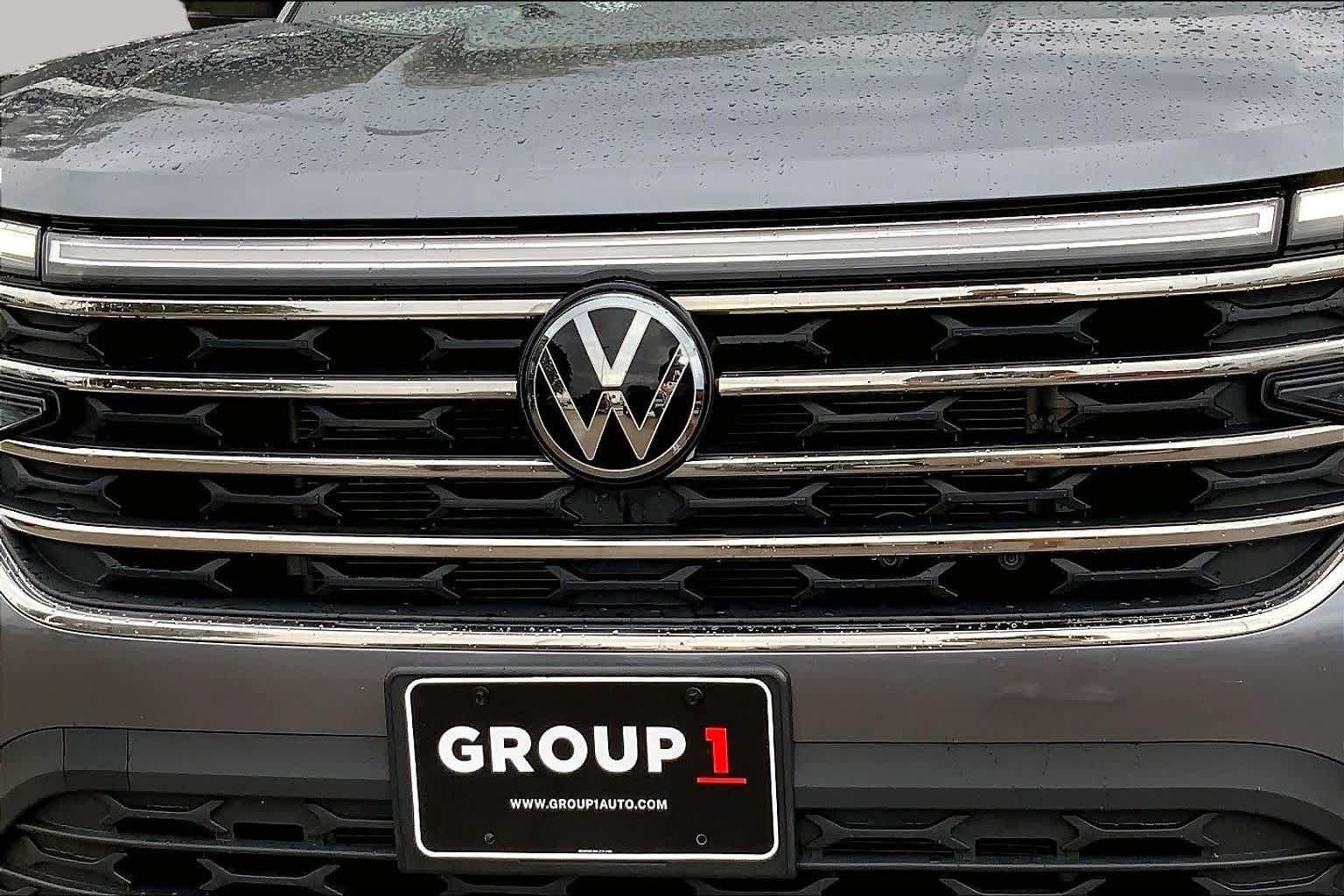 Used 2025 Volkswagen Atlas SE FWD image 30