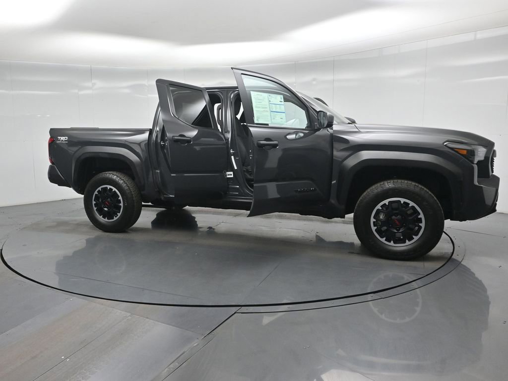 Used 2024 Toyota Tacoma TRD Off-Road image 52