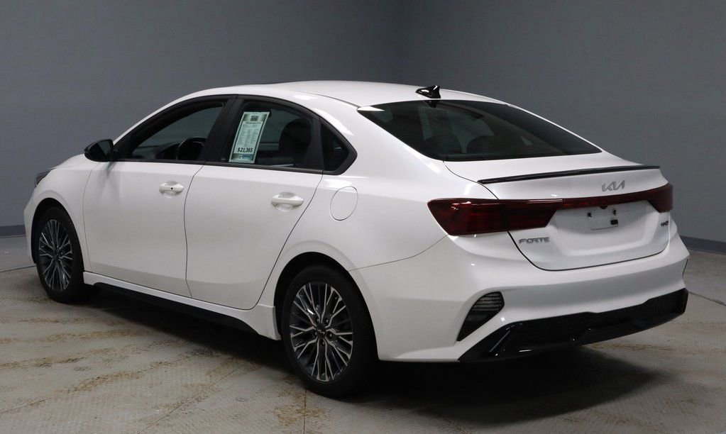 Used 2024 Kia Forte GT-Line w/ GT-Line Premium Package image 3