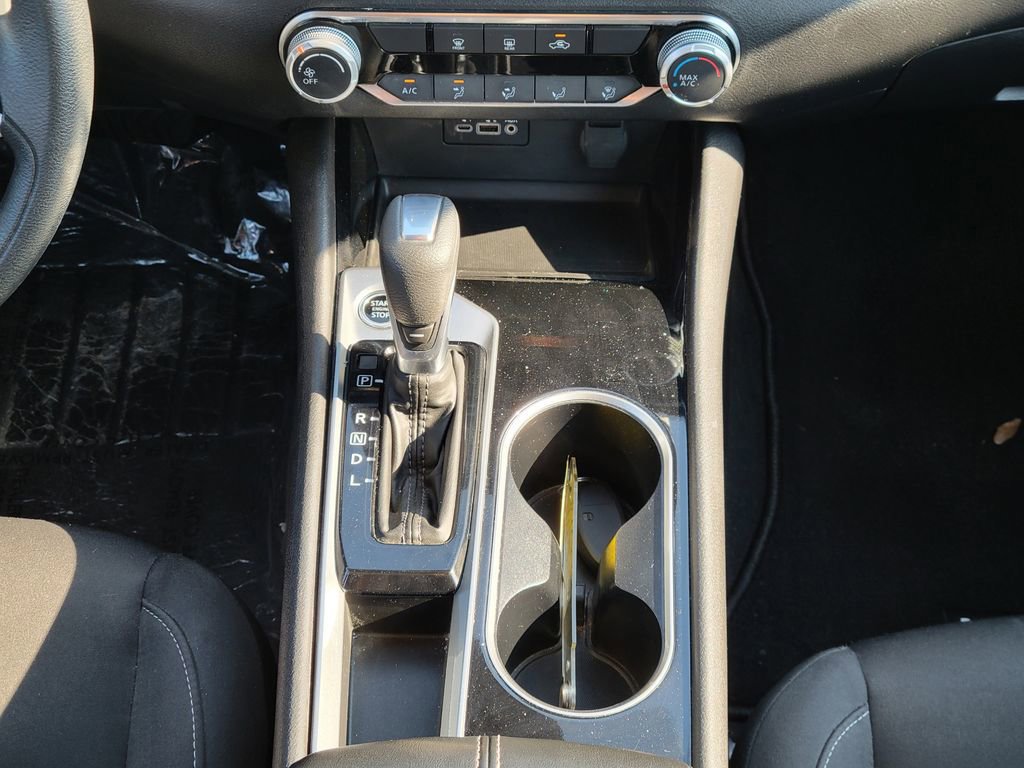 Used 2024 Nissan Altima 2.5 SV image 21