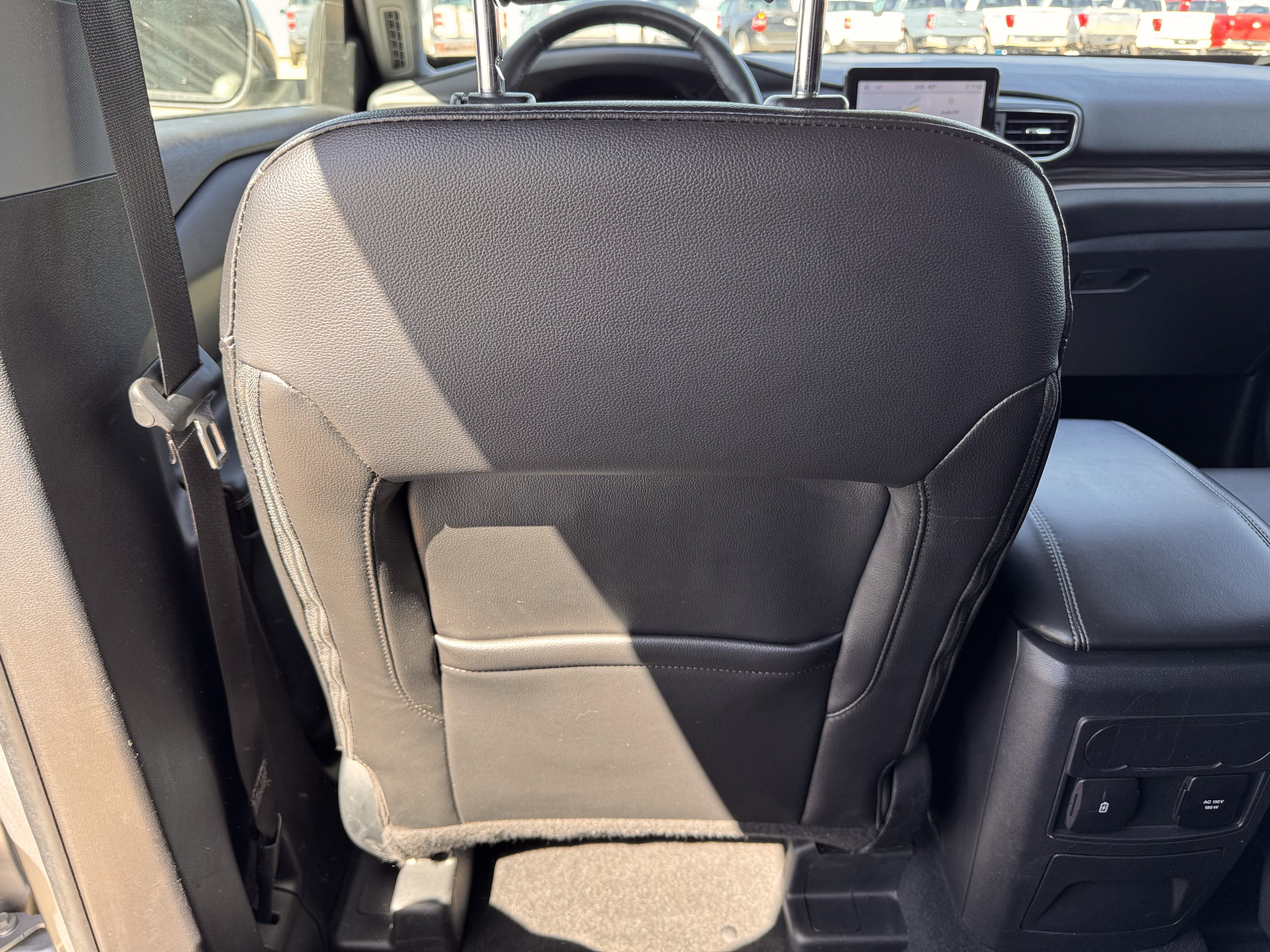 Certified 2022 Ford Explorer Limited w/ Equipment Group 301A image 33