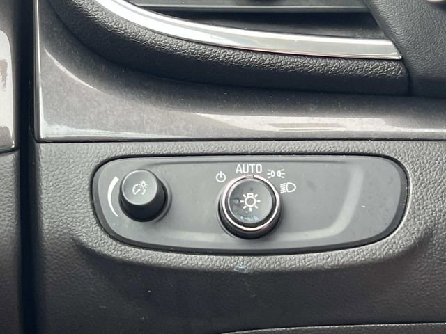 Used 2019 Buick Encore Preferred AWD/4WD image 26