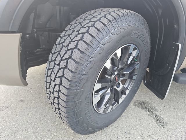 Used 2021 Nissan Titan PRO-4X w/ Pro-4x Convenience Package image 30