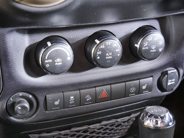 Used 2017 Jeep Wrangler Unlimited Sahara AWD/4WD image 24