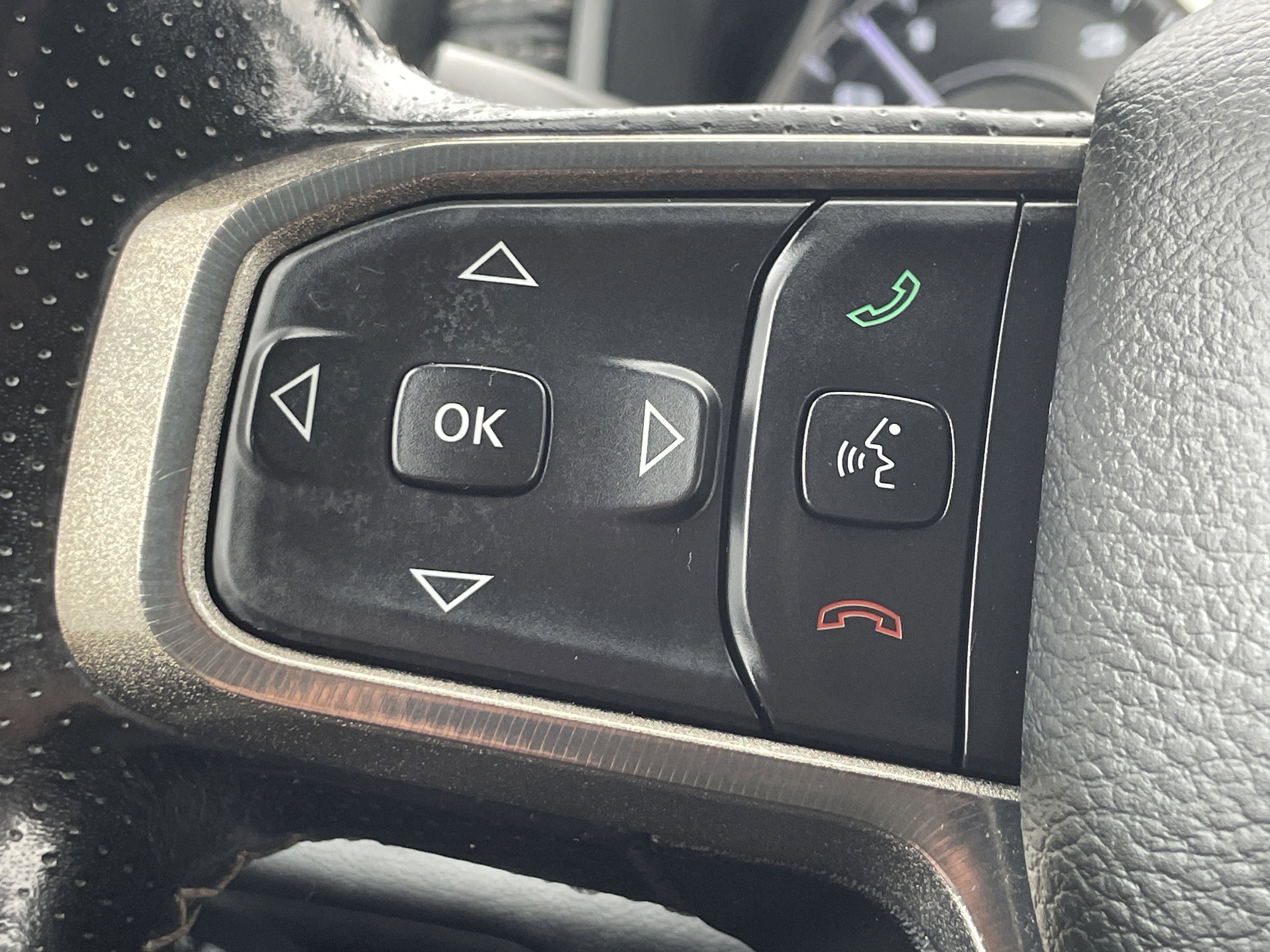 Used 2020 RAM 1500 Rebel image 20