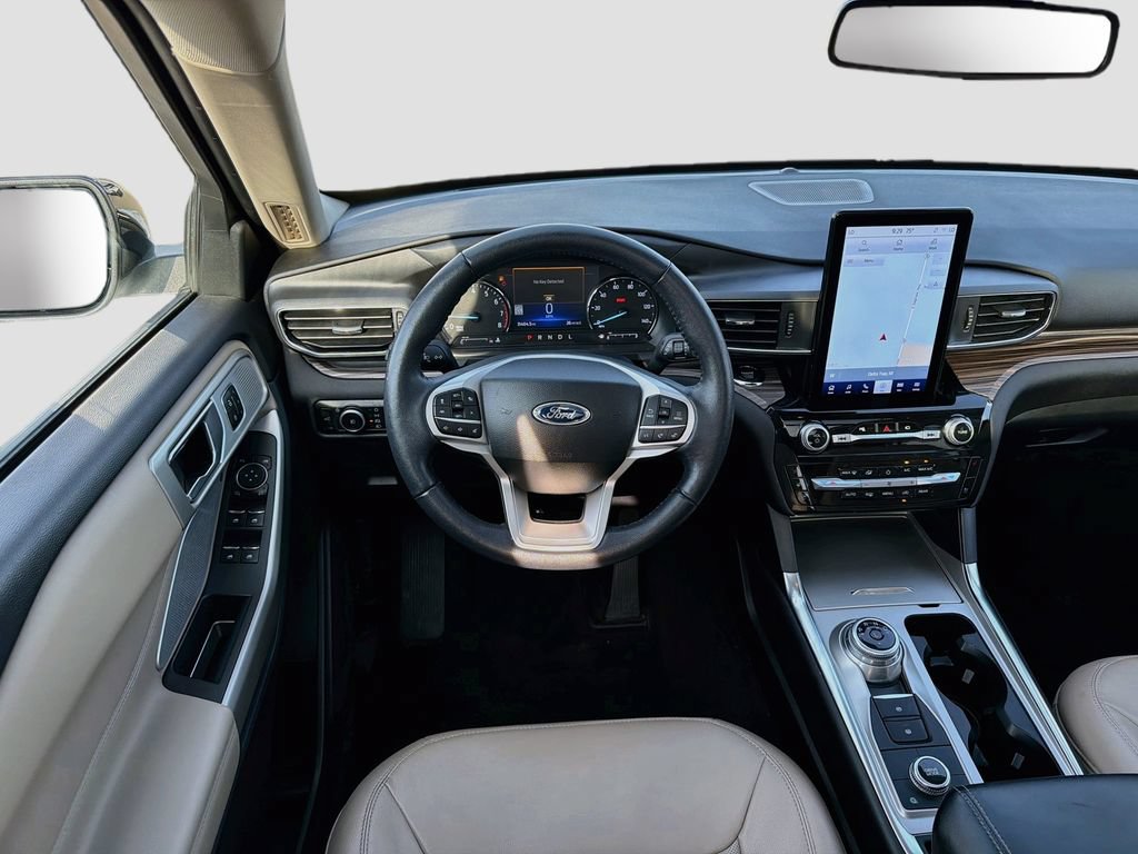 Certified 2023 Ford Explorer Limited w/ Limited Technology Package AWD/4WD image 26