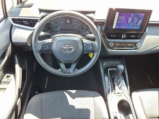 Used 2025 Toyota Corolla LE FWD image 11