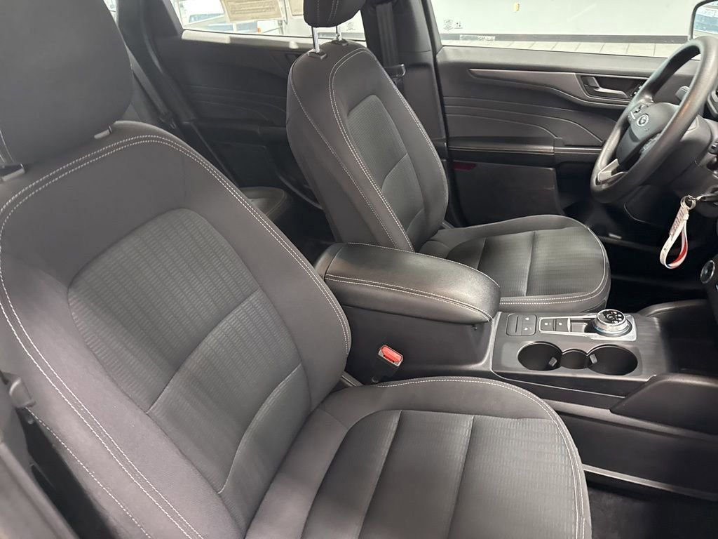 Certified 2023 Ford Escape AWD image 43