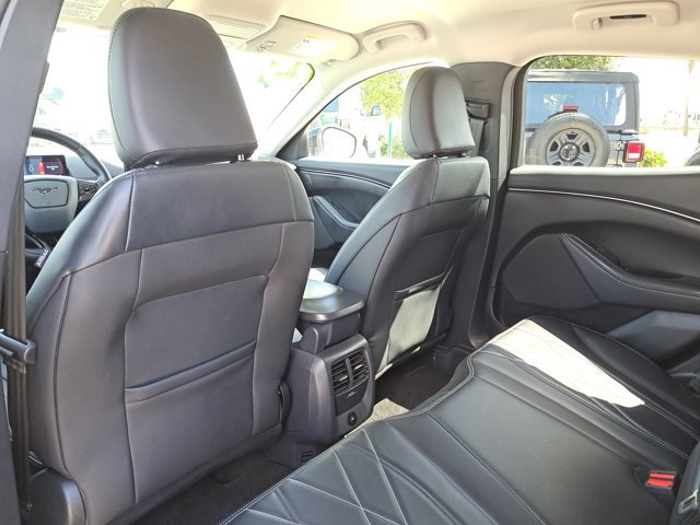 Certified 2025 Ford Mustang Mach-E Select w/ Comfort Package Lite image 12