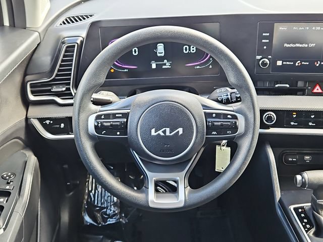 Used 2025 Kia Sportage LX FWD image 11