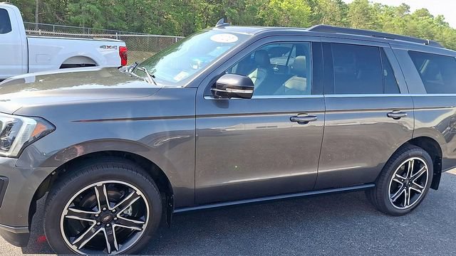 Certified 2021 Ford Expedition Limited AWD/4WD image 4