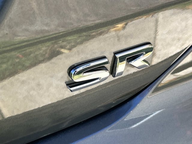 Used 2022 Nissan Kicks SR FWD image 13