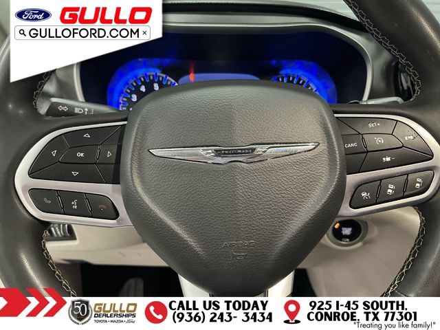 Used 2023 Chrysler Pacifica Touring-L FWD image 23