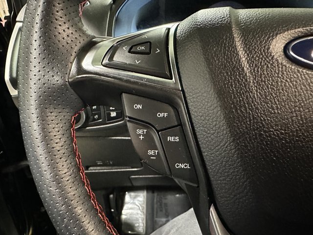Certified 2024 Ford Edge ST-Line AWD/4WD image 12