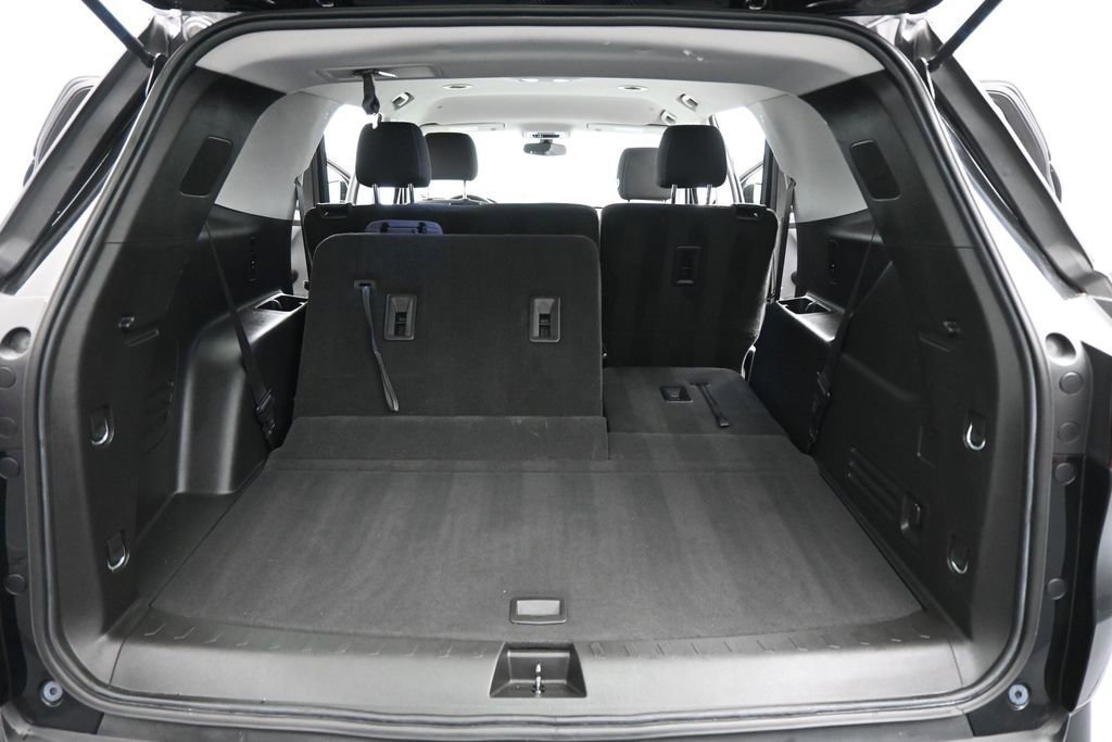 Used 2020 Chevrolet Traverse LS FWD image 19