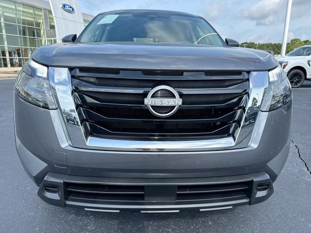 Used 2024 Nissan Pathfinder SV FWD image 27