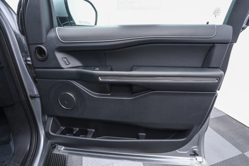Certified 2024 Ford Expedition Max XLT image 31