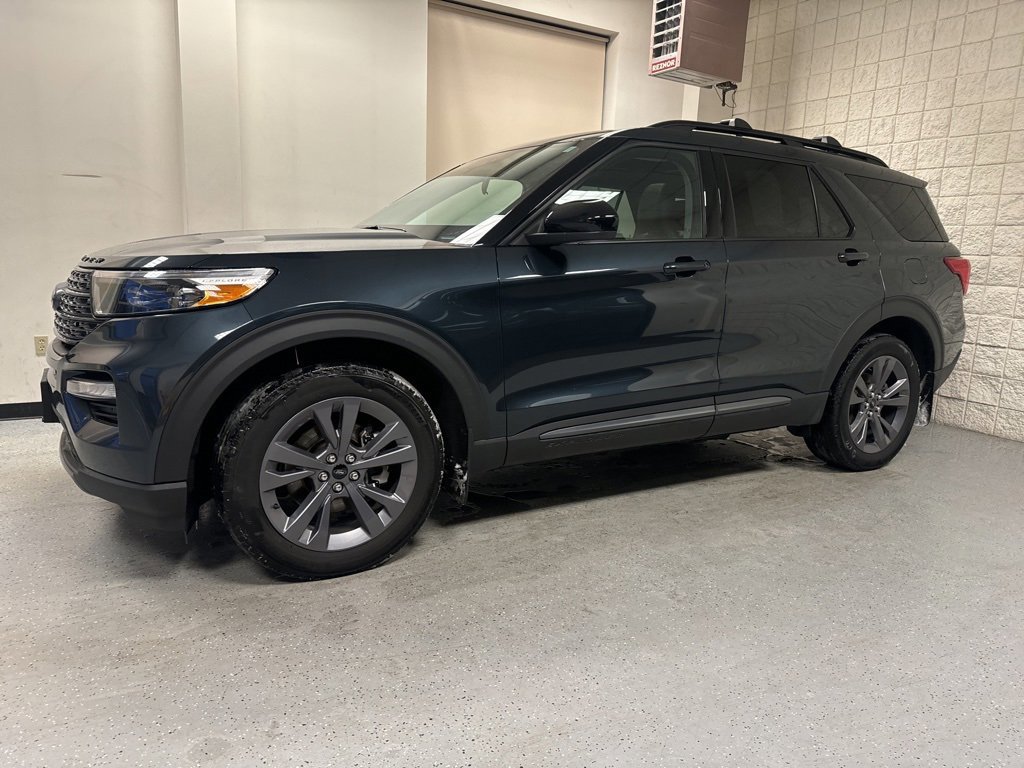 Certified 2023 Ford Explorer XLT w/ Equipment Group 202A image 15