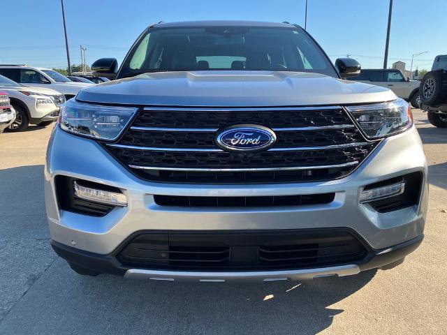 Certified 2024 Ford Explorer XLT w/ Equipment Group 202A AWD/4WD image 9