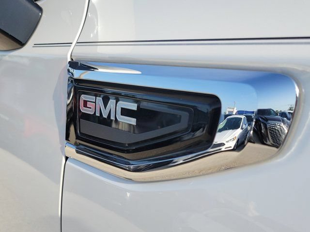 Used 2021 GMC Yukon XL SLT w/ SLT Premium Package RWD image 14