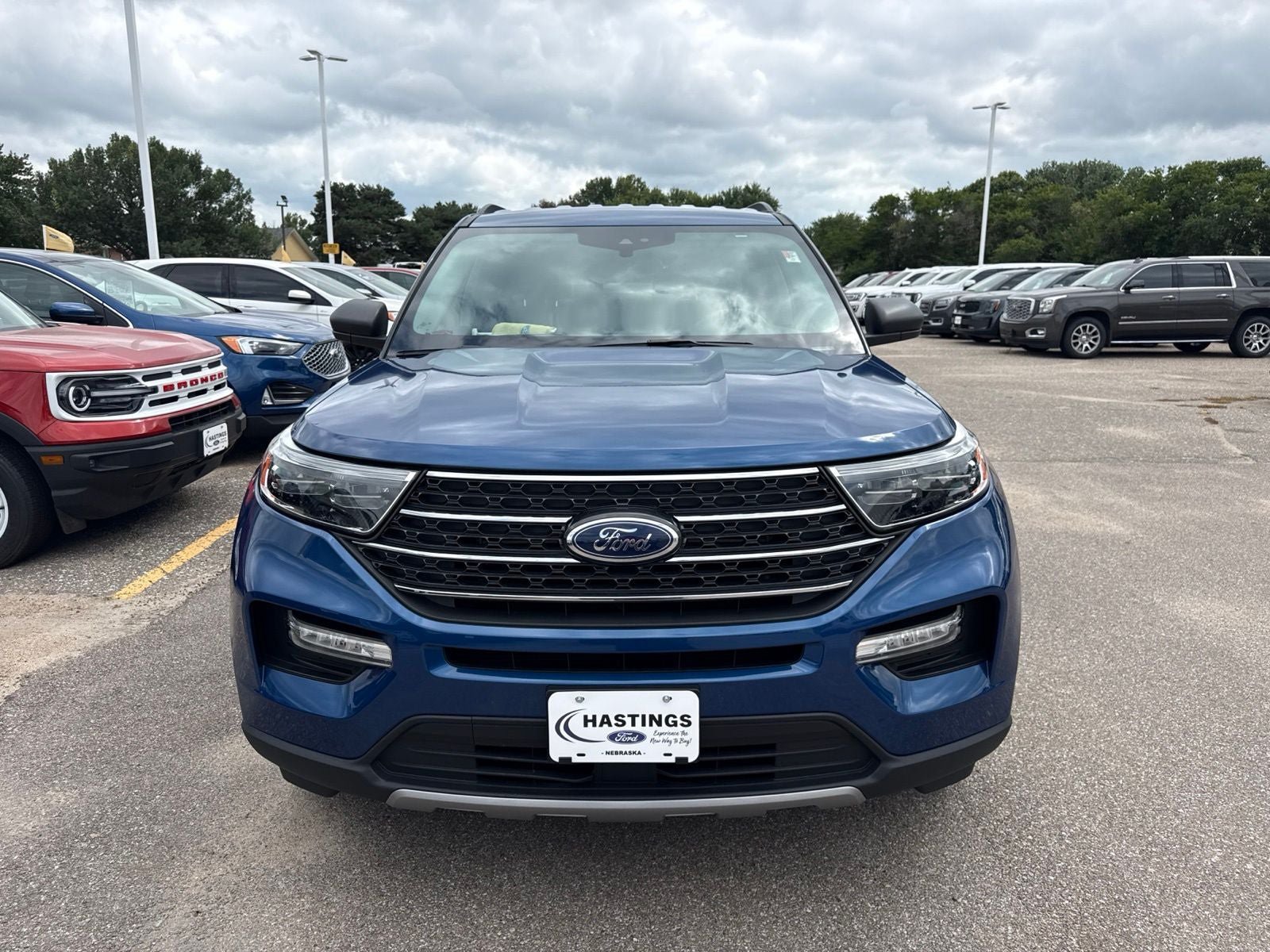 Certified 2023 Ford Explorer XLT w/ Equipment Group 202A AWD/4WD image 11