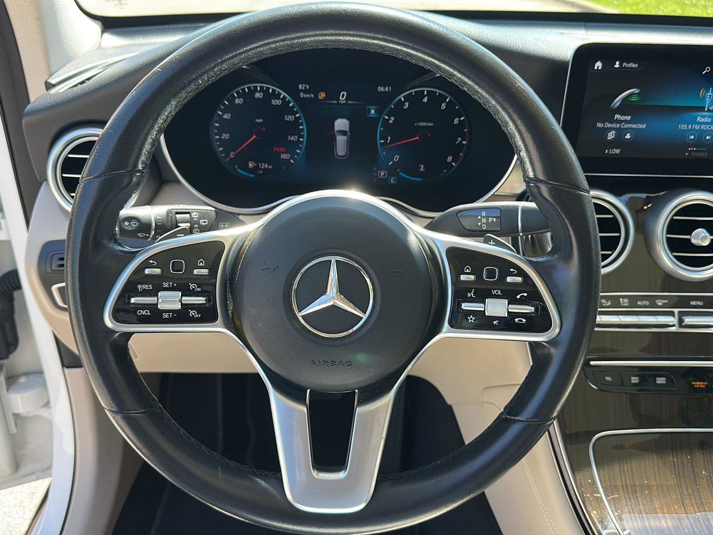 Used 2021 Mercedes-Benz GLC 300 4MATIC image 16