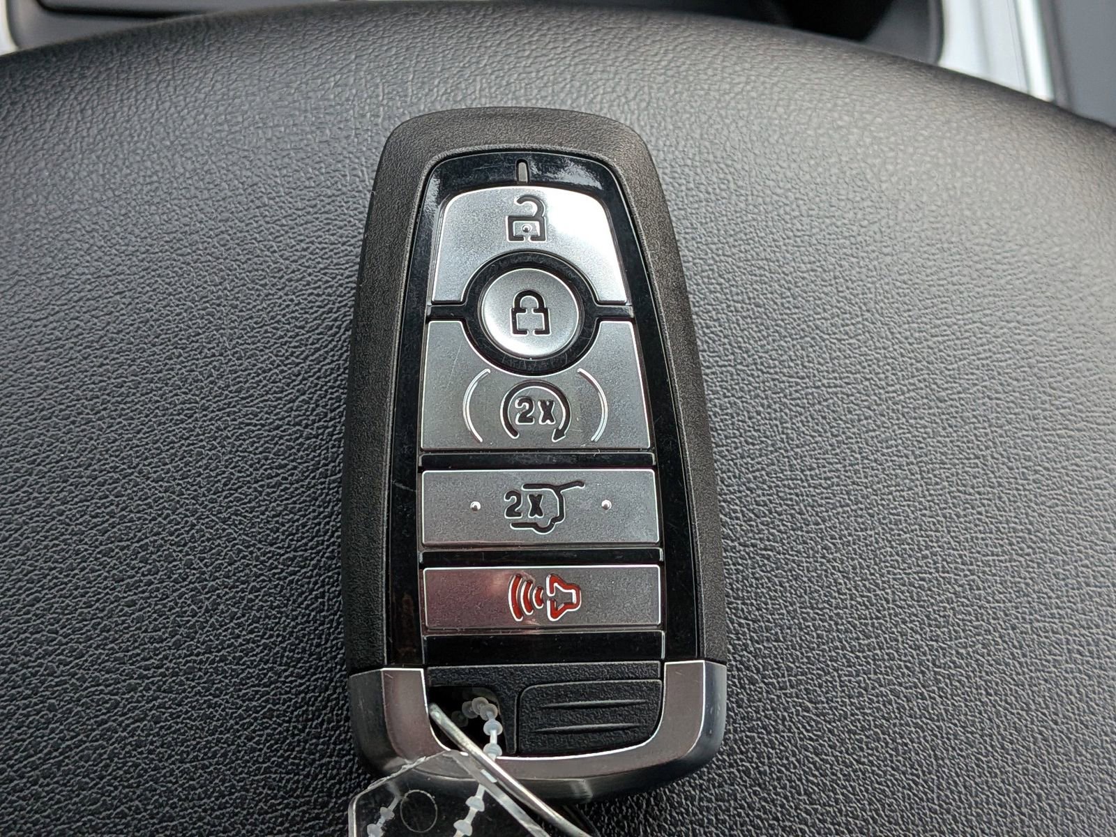 Certified 2024 Ford Edge SEL w/ Convenience Package image 32