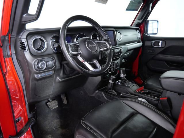Used 2021 Jeep Wrangler Unlimited Sahara w/ Cold Weather Group AWD/4WD image 16