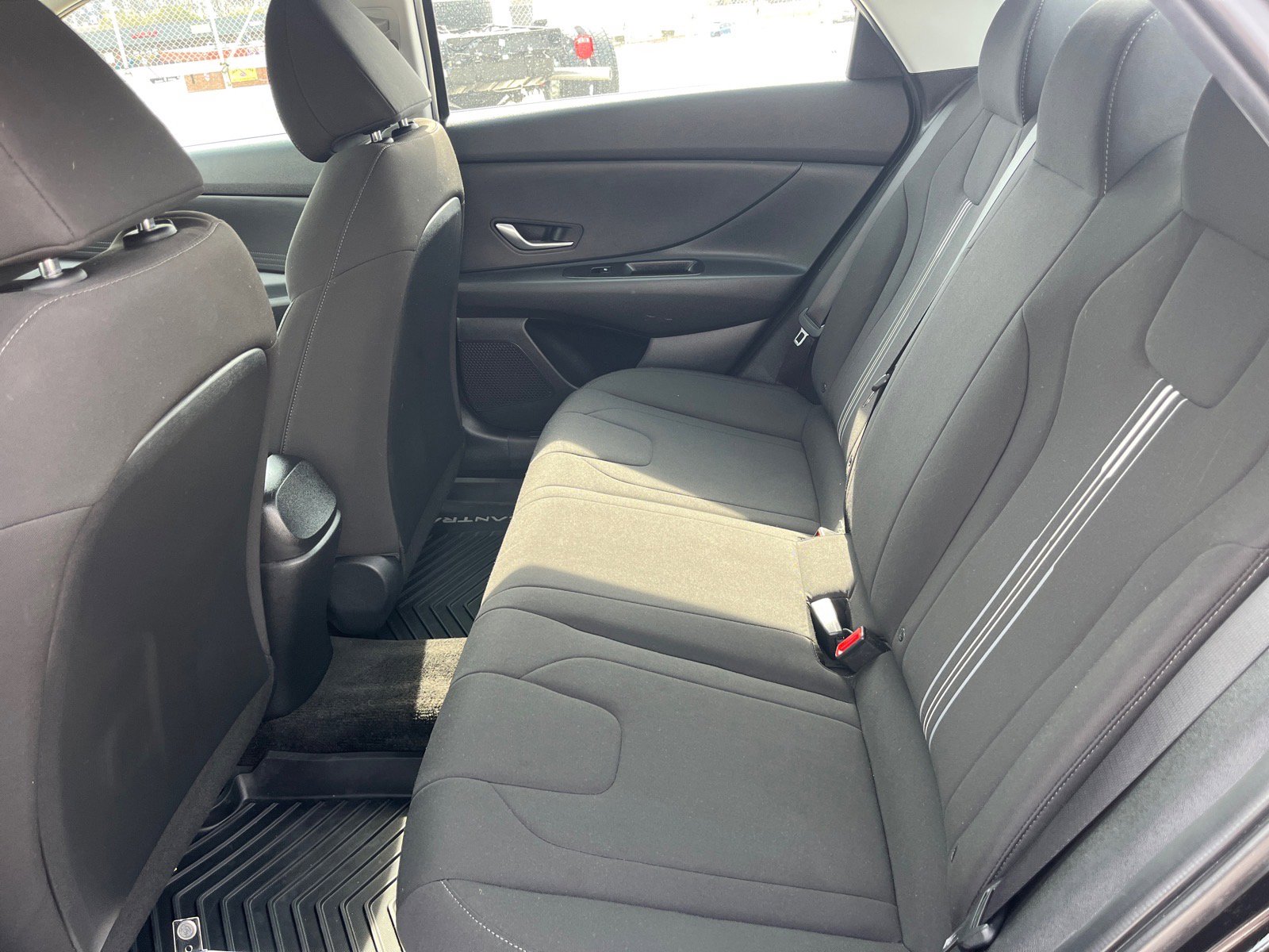 Used 2022 Hyundai Elantra SEL image 19