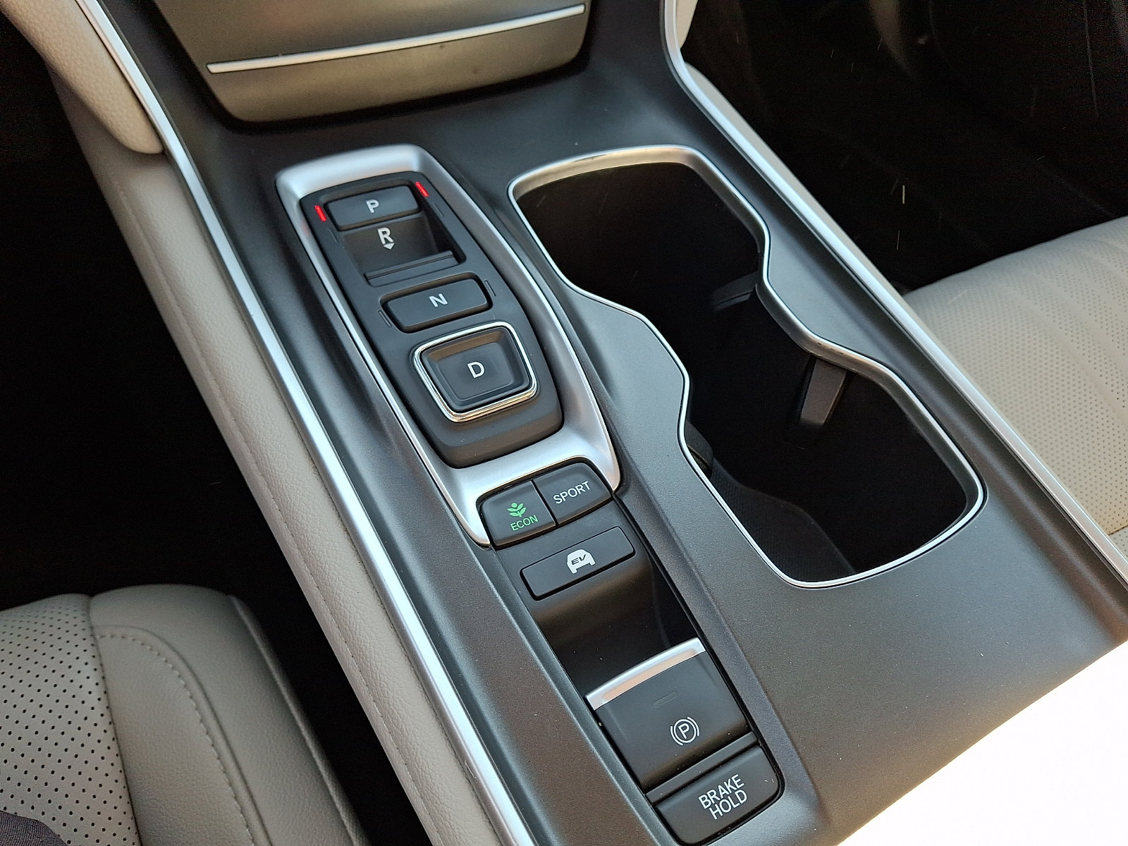 Used 2022 Honda Accord Touring image 18