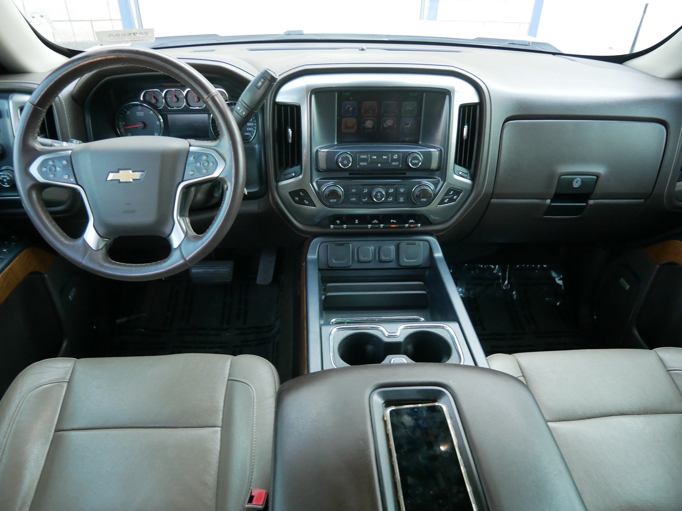 Used 2017 Chevrolet Silverado 1500 LTZ w/ Sport Package AWD/4WD image 10