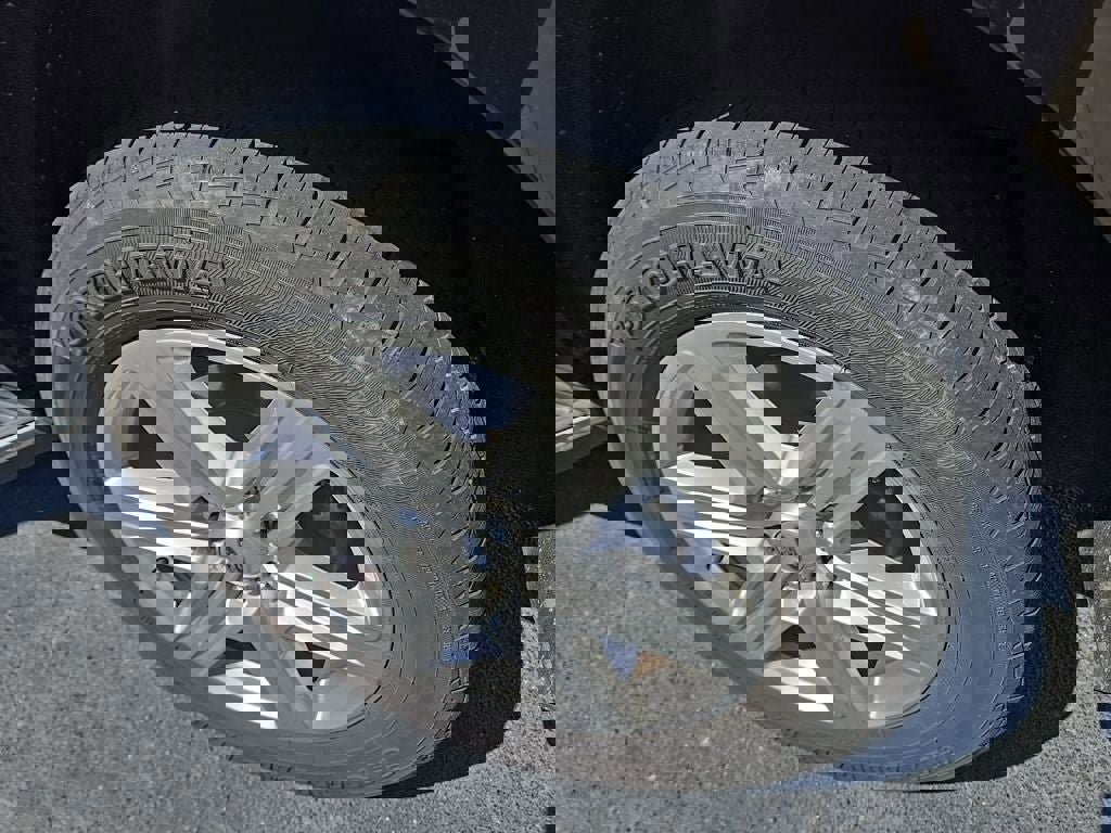 Certified 2020 Ford Expedition XLT w/ Equipment Group 202A image 8